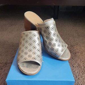 Jack Rogers (Ronnie Mule) Womens 8.5 Silver
